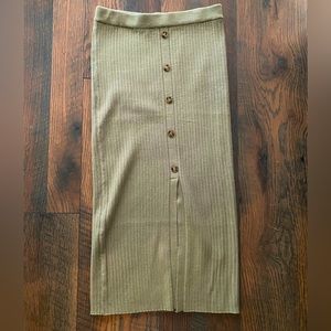 Olive midi skirt